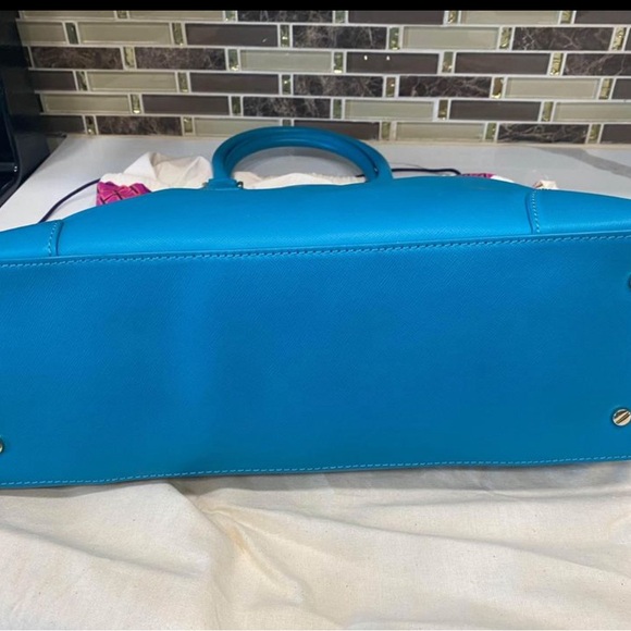 Tory Burch authentic handbag . Use Only once . - Picture 5 of 6